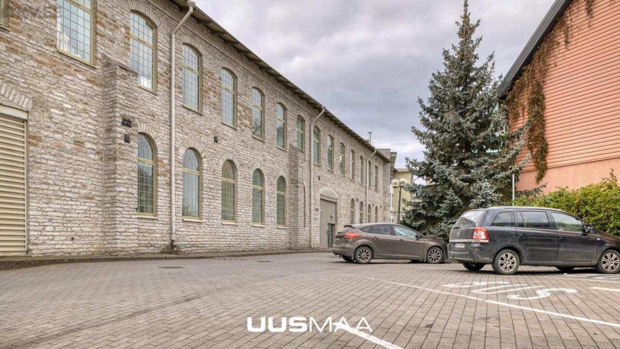 Charming Loft Near Old Town Apartment Tallinn Bagian luar foto
